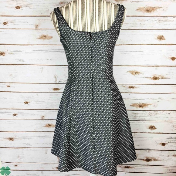 ๐HP๐Theory Trekana Jacquard Fit & Flair Dress 6 - Picture 4 of 8